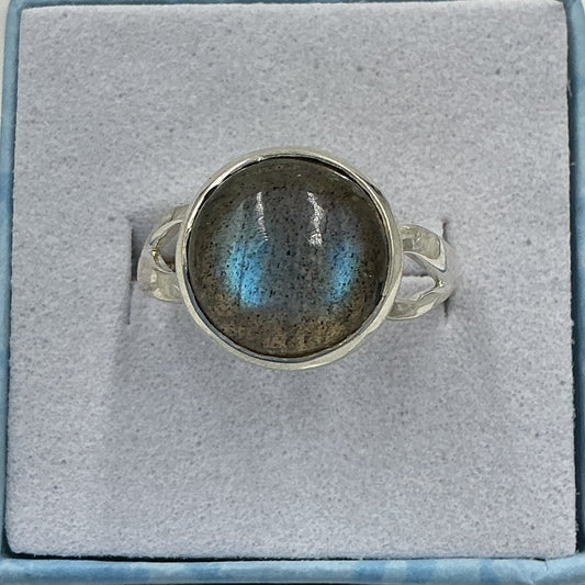 Sterling Silver Labradorite Full Moon Round Ring - Size 8 - Magic and Protection