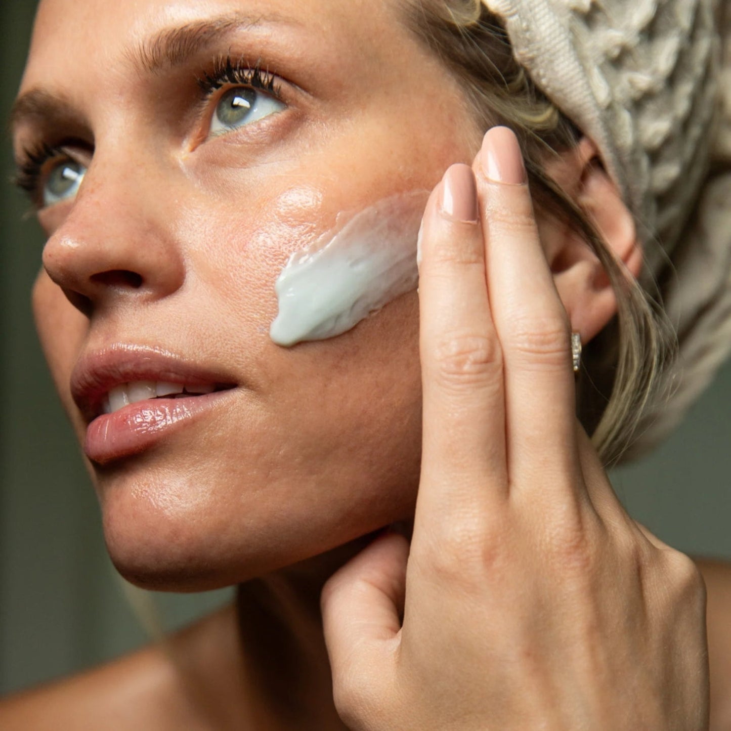 Ageless Cloud Cream
